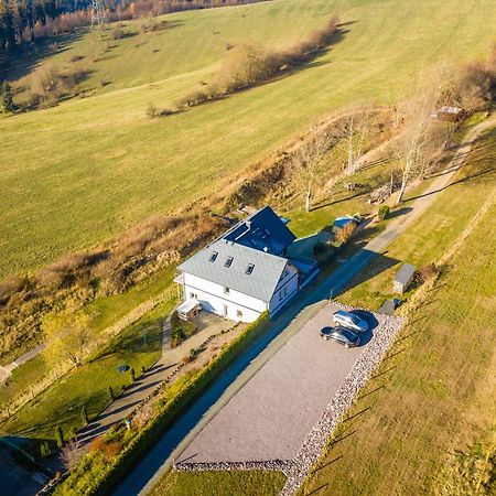 Ferienwohnung Fuchsbau Im Eg Des Ferienhauses Falkenhoehe Oberweißbach Exteriér fotografie