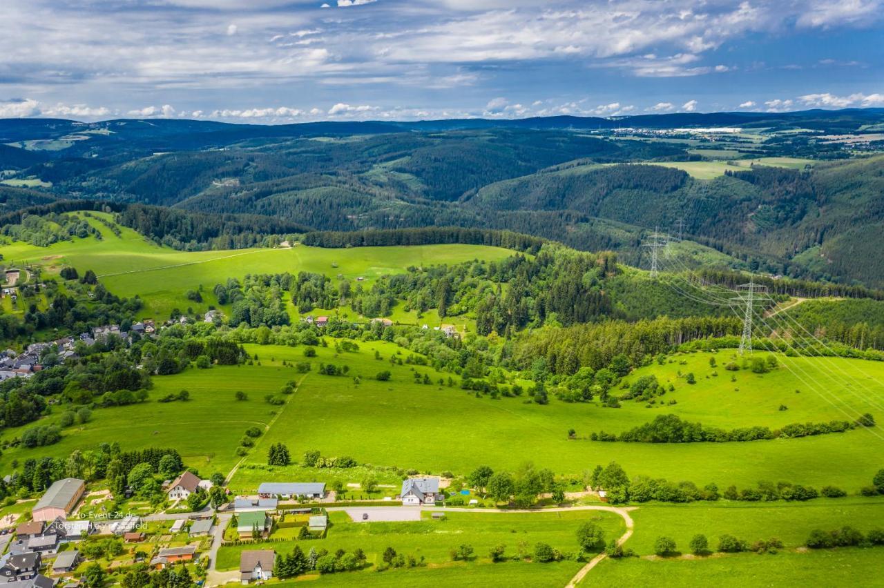 Ferienwohnung Fuchsbau Im Eg Des Ferienhauses Falkenhoehe Oberweißbach Exteriér fotografie